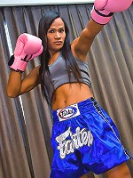 Boxing ladyboy Janeth sporting her big love muscle